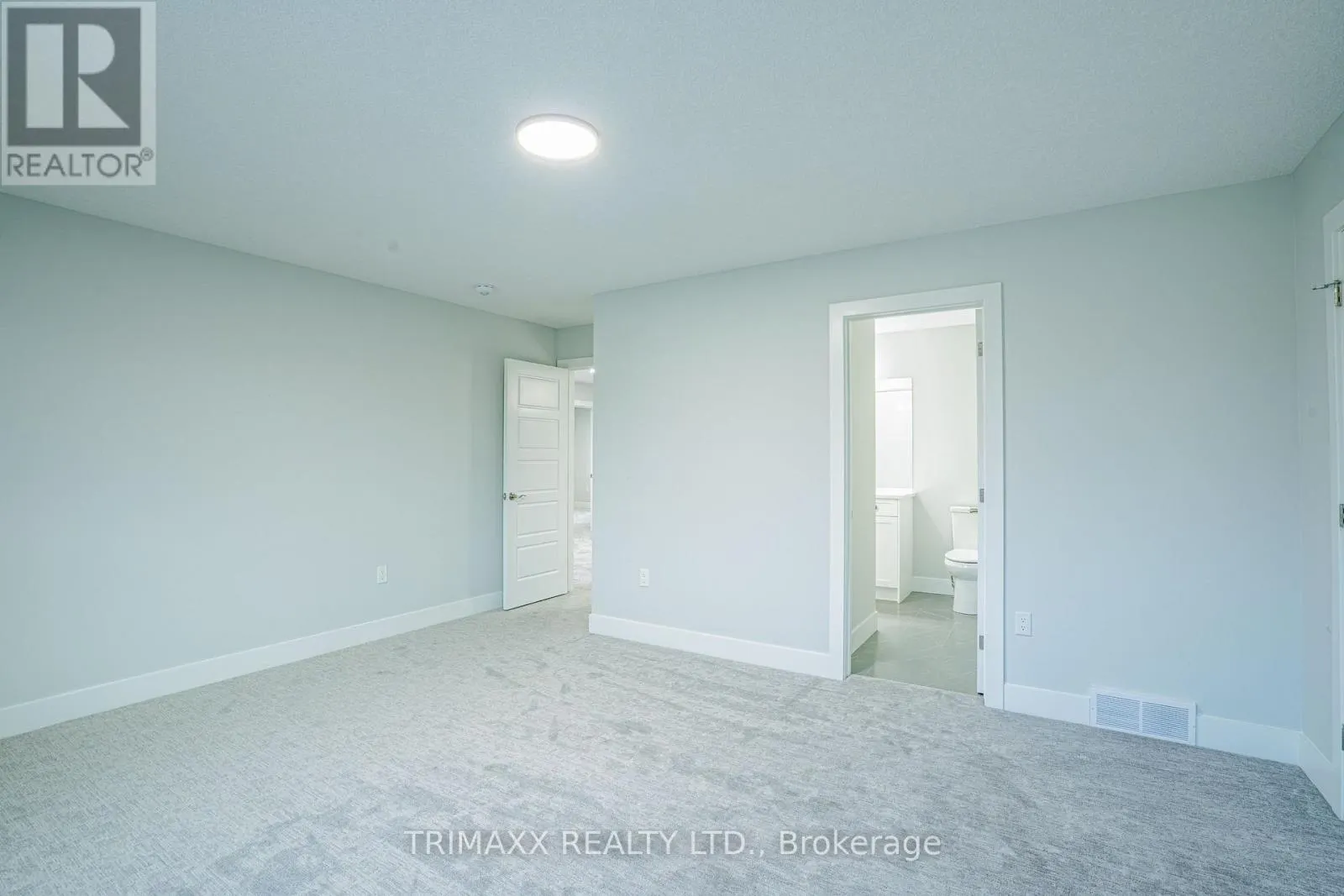 188 FOXBOROUGH PLACE