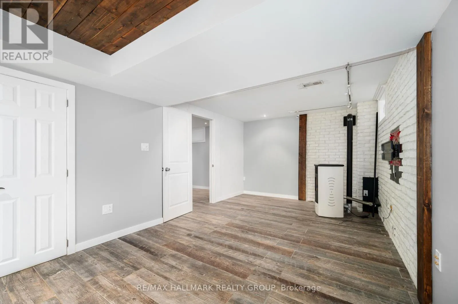 306 TABARET STREET