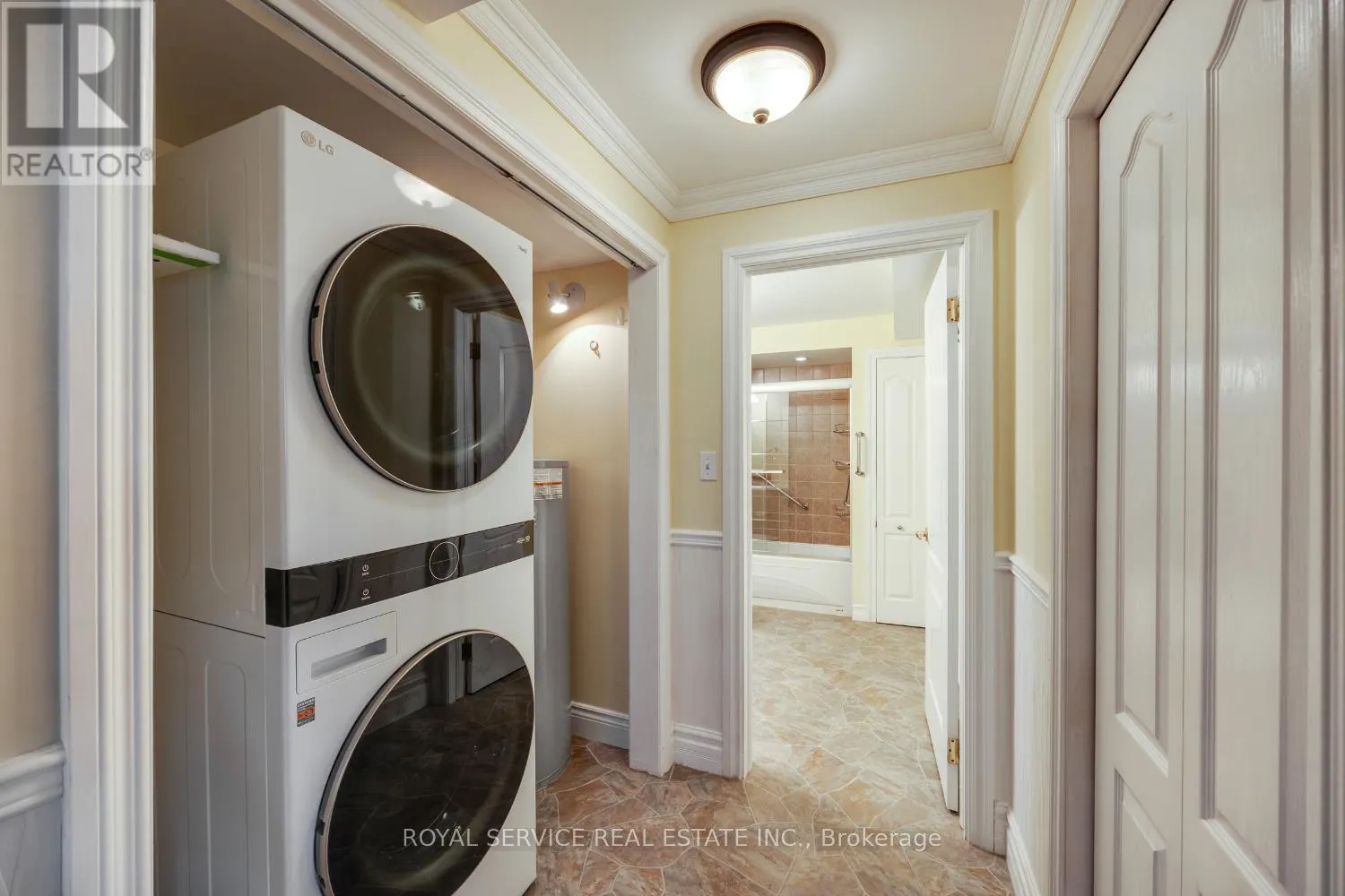 103 - 323 GEORGE STREET, #103