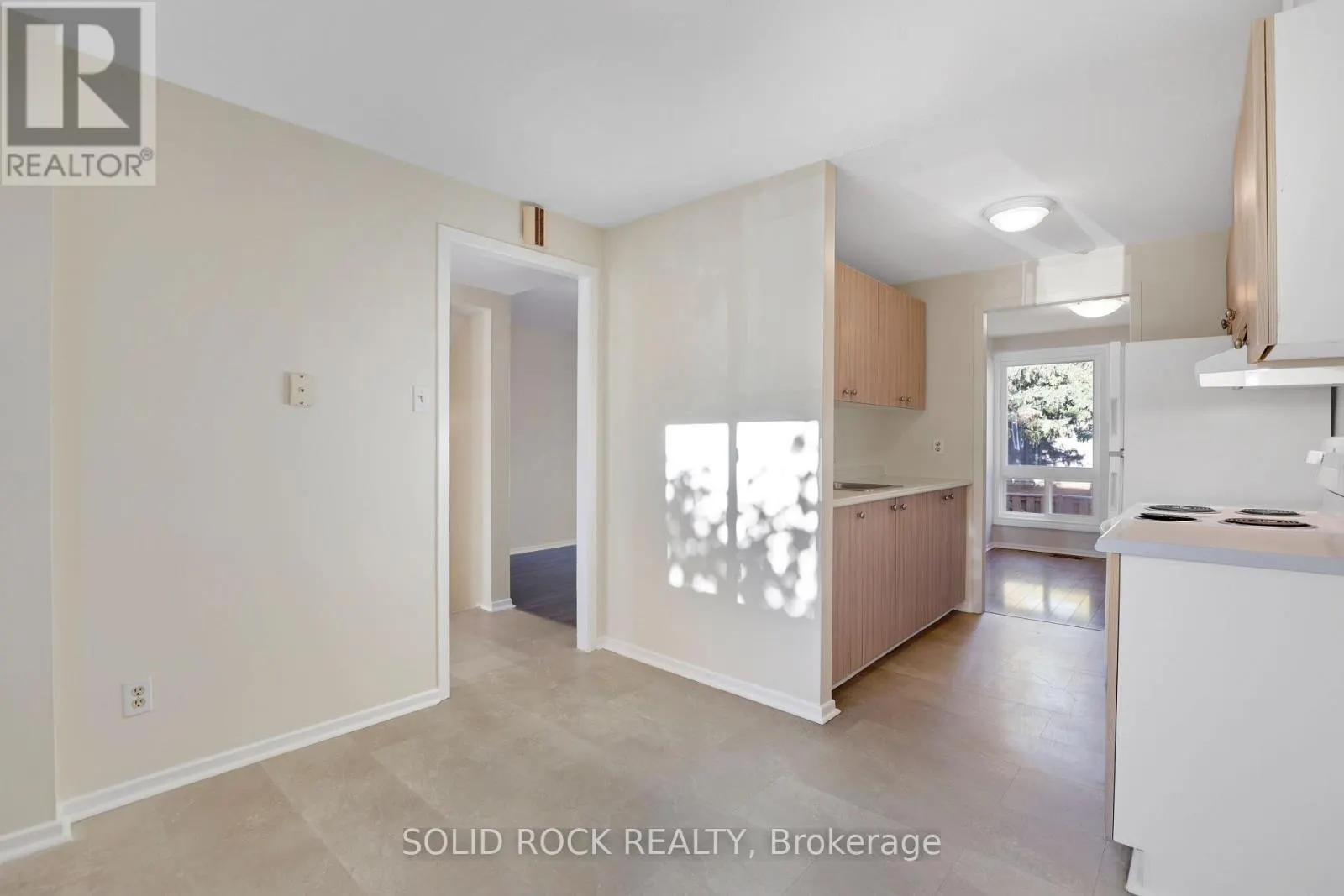 35 THISTLEDOWN COURT
