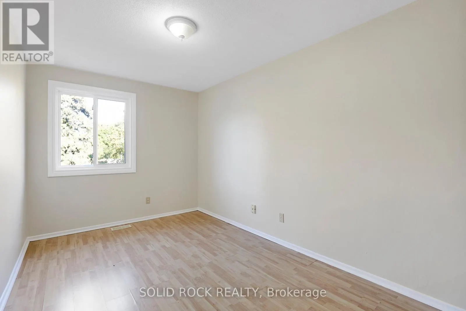 35 THISTLEDOWN COURT