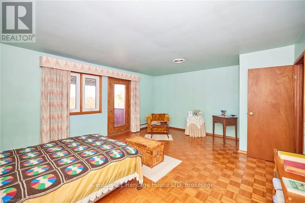 191 CAIRNS CRESCENT