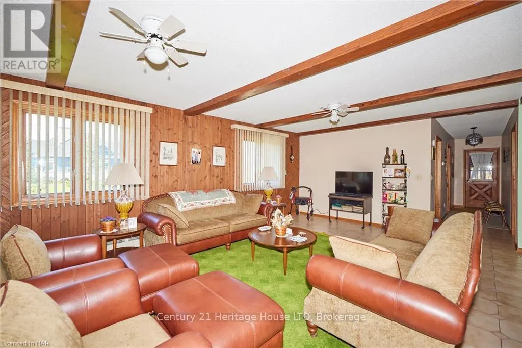 191 CAIRNS CRESCENT