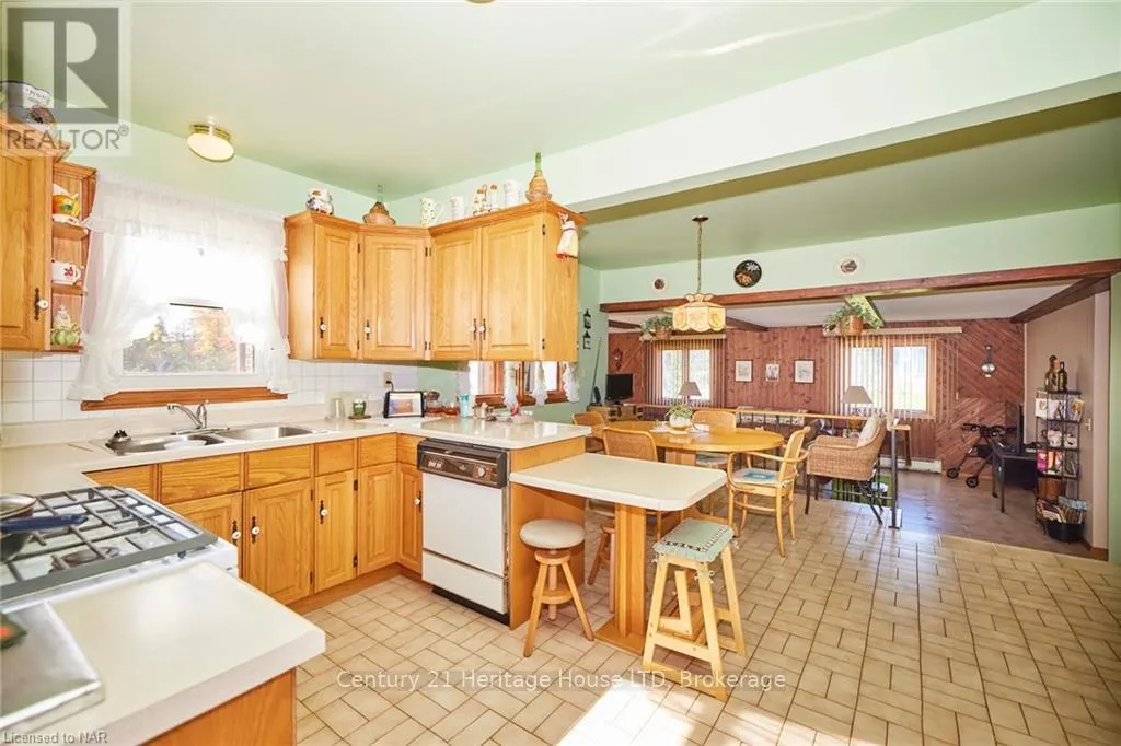 191 CAIRNS CRESCENT