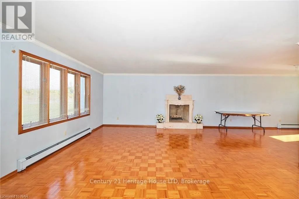 191 CAIRNS CRESCENT