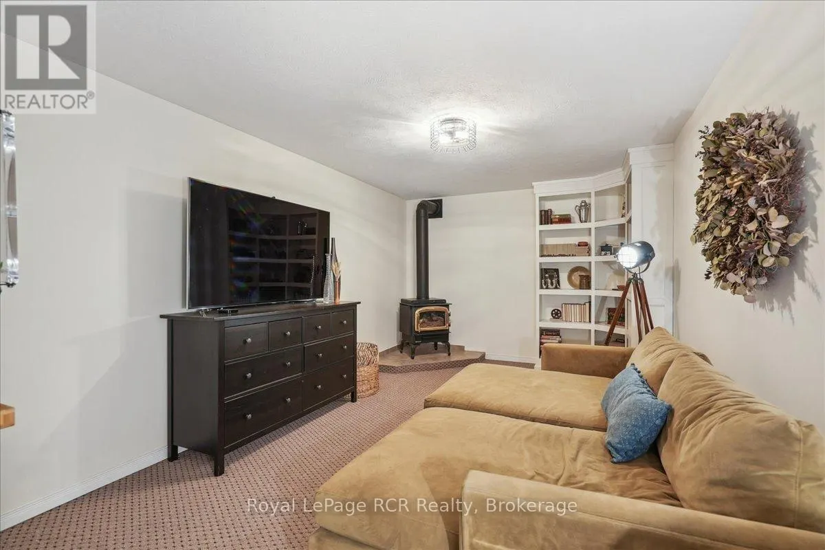 242 1ST STREET A W