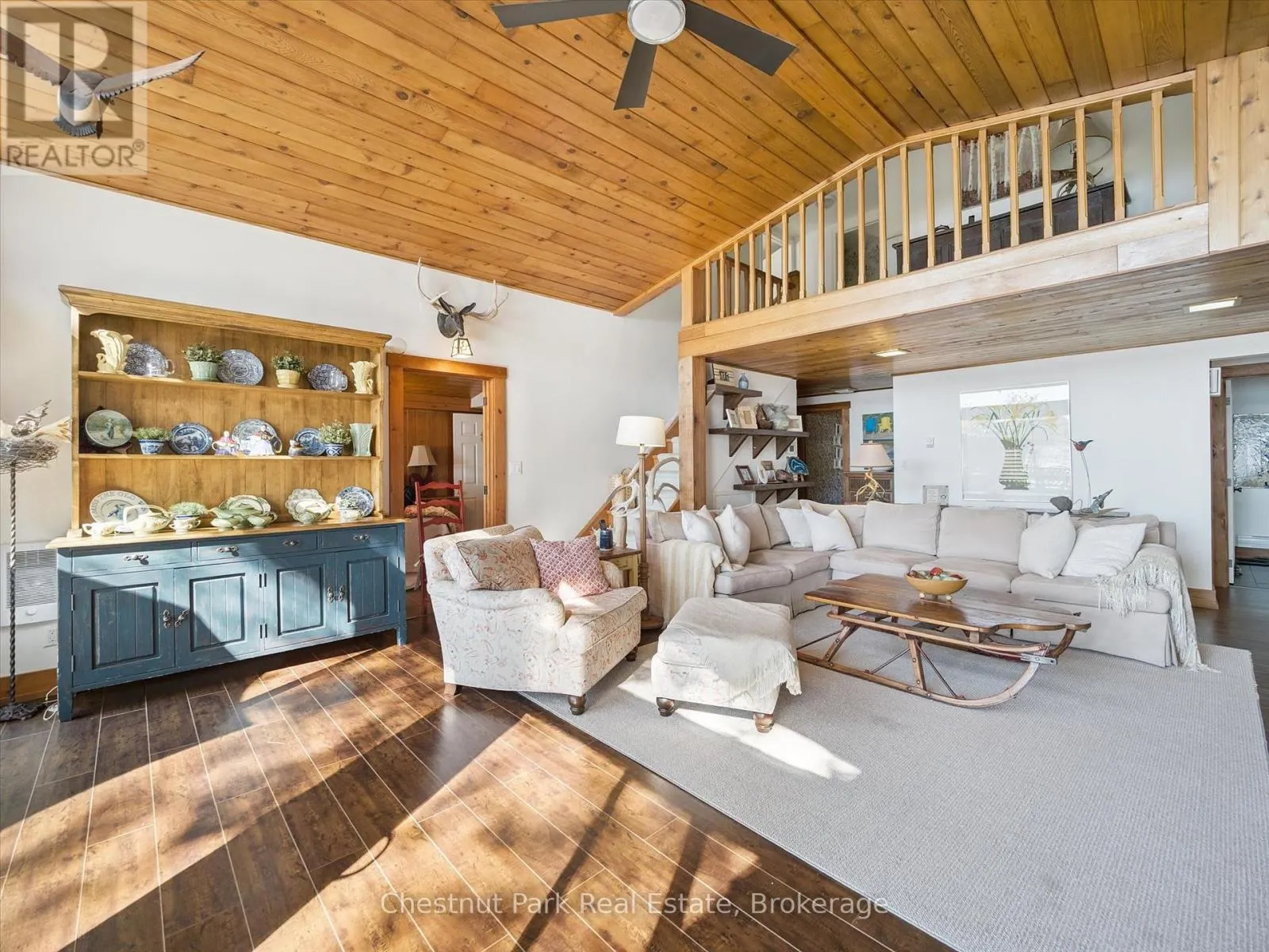 1006 BAILEY LANE