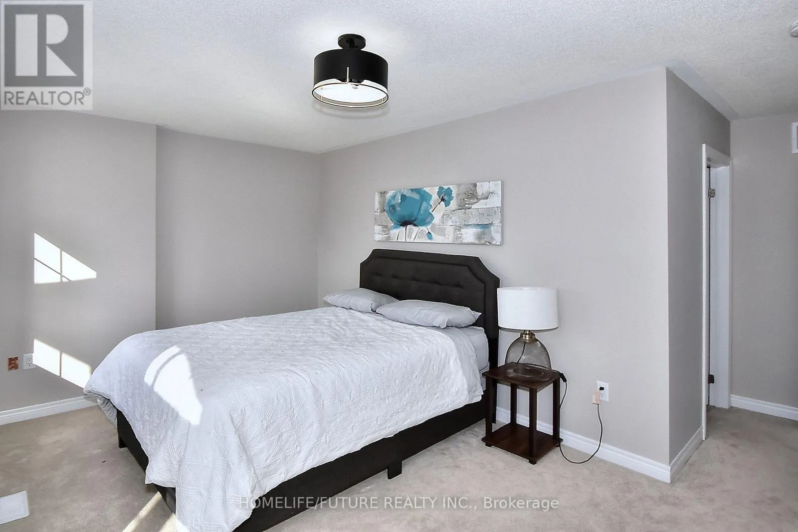 656 LEMAY GROVE