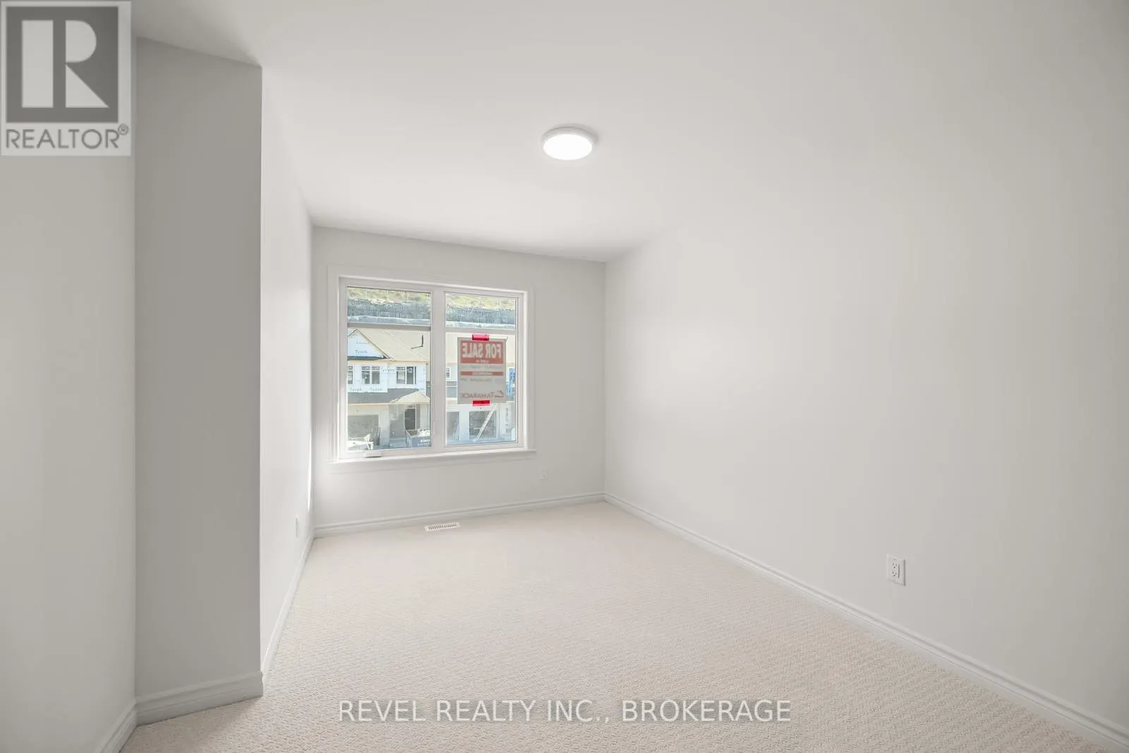 332 DOCKSIDE DRIVE