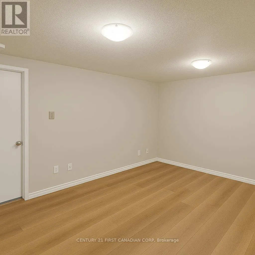 30 - 475 SANDRINGHAM CRESCENT CRESCENT, #30