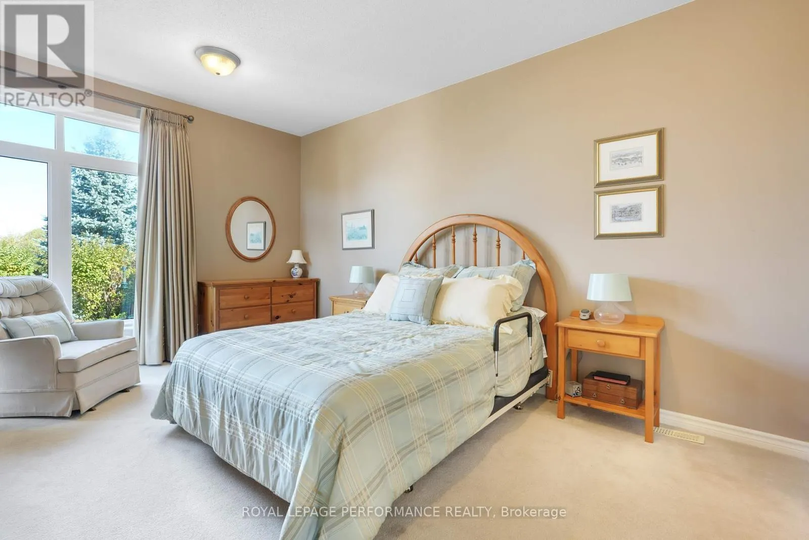 240 BULRUSH CRESCENT