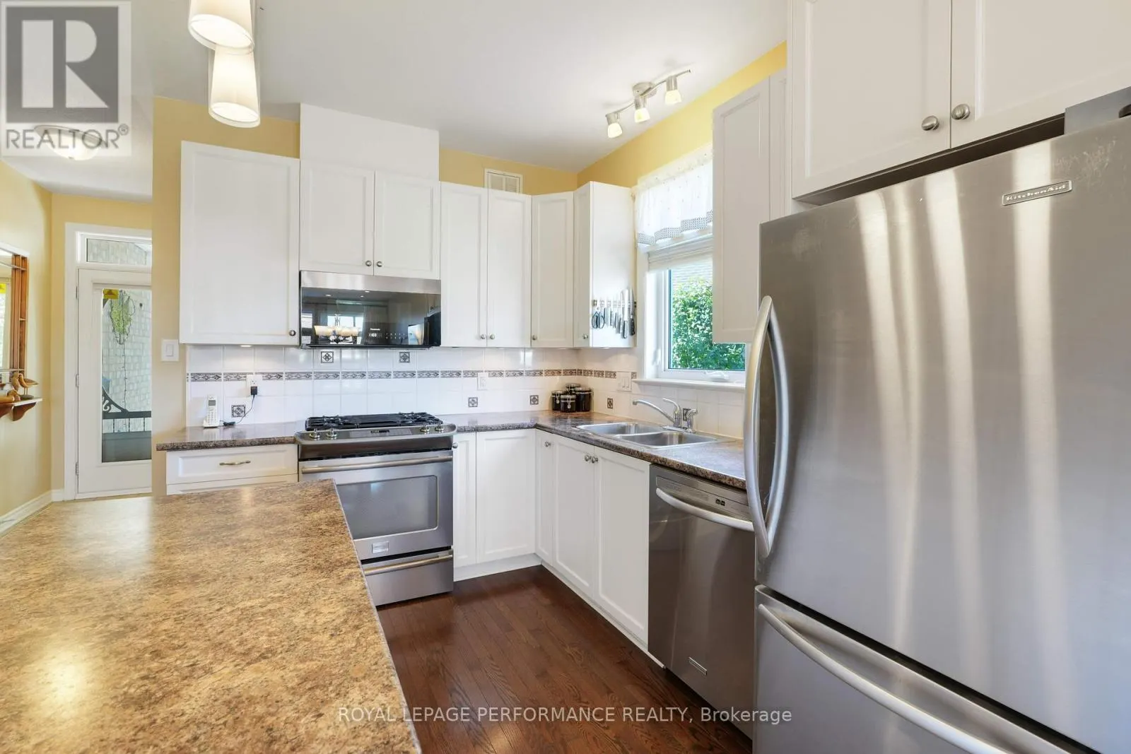 240 BULRUSH CRESCENT