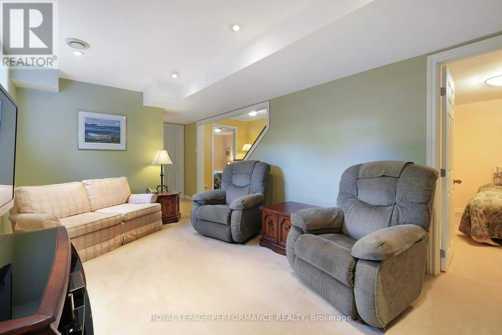 240 BULRUSH CRESCENT