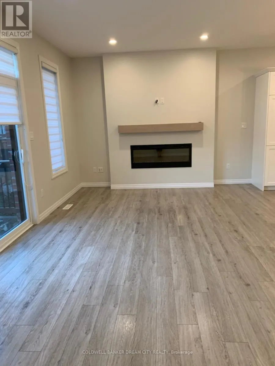 46 CURREN CRESCENT