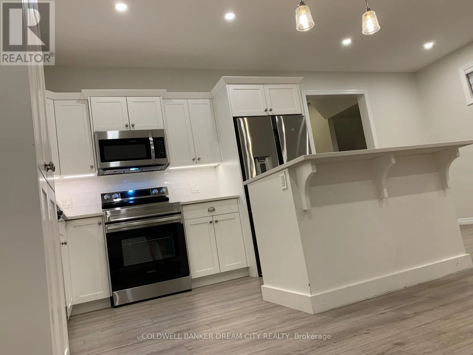 46 CURREN CRESCENT