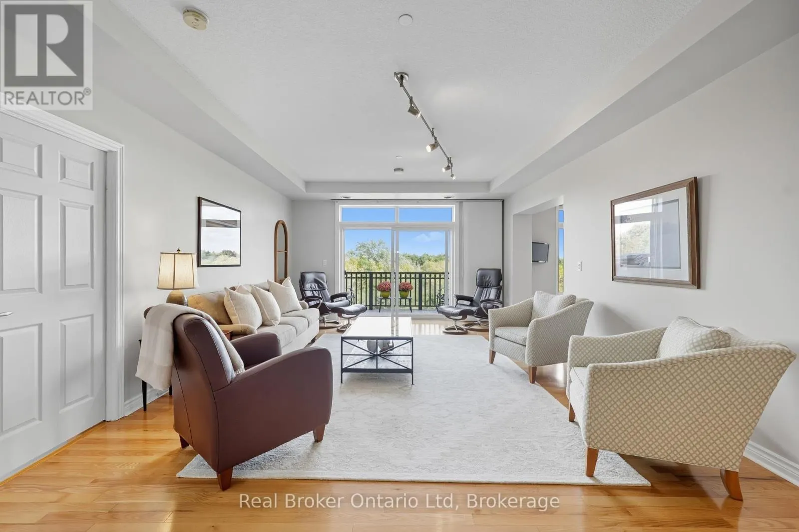 D307 - 71 BAYBERRY DRIVE, #D307