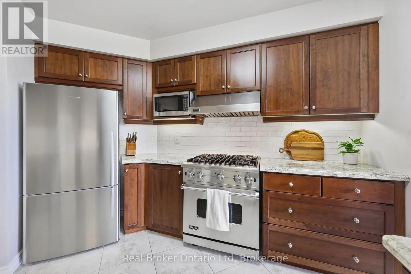 D307 - 71 BAYBERRY DRIVE, #D307