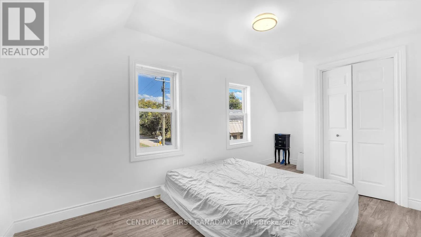 2583 KELLY ROAD
