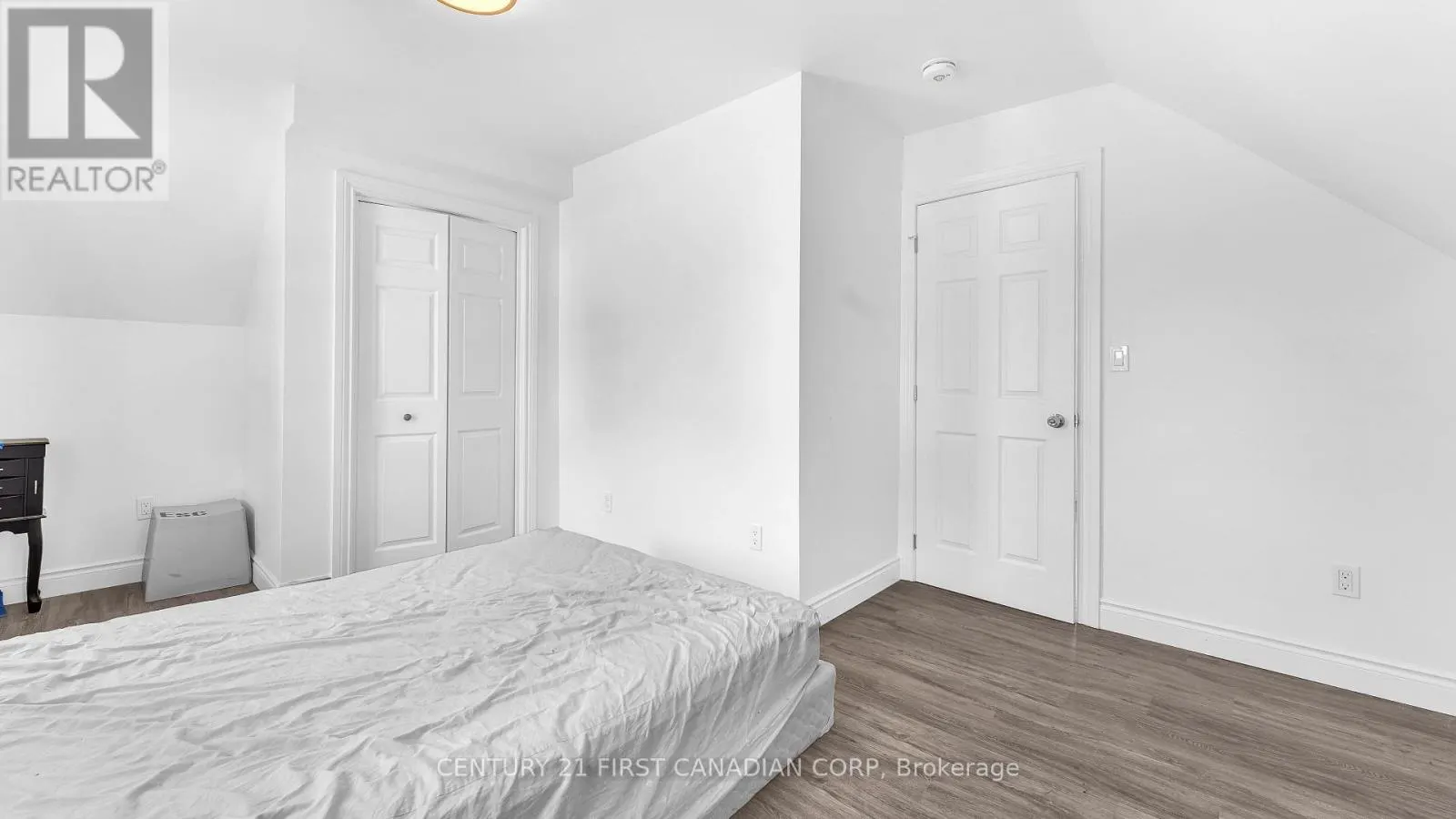 2583 KELLY ROAD