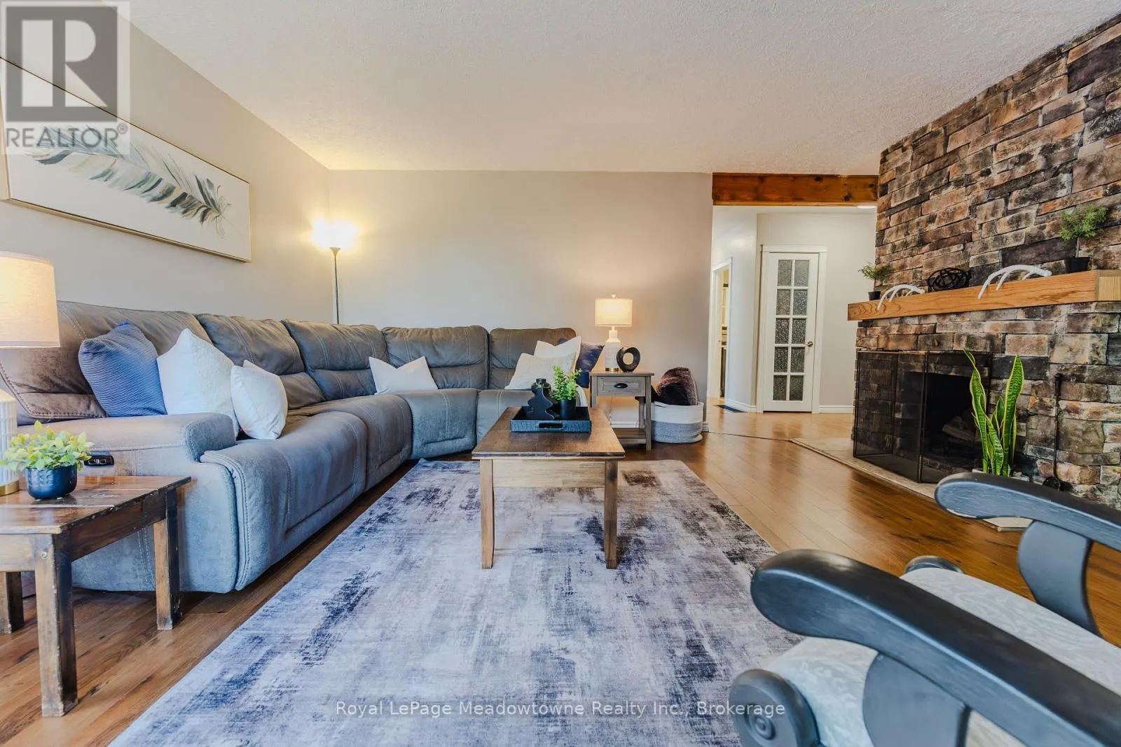 2632 LAKEFIELD ROAD
