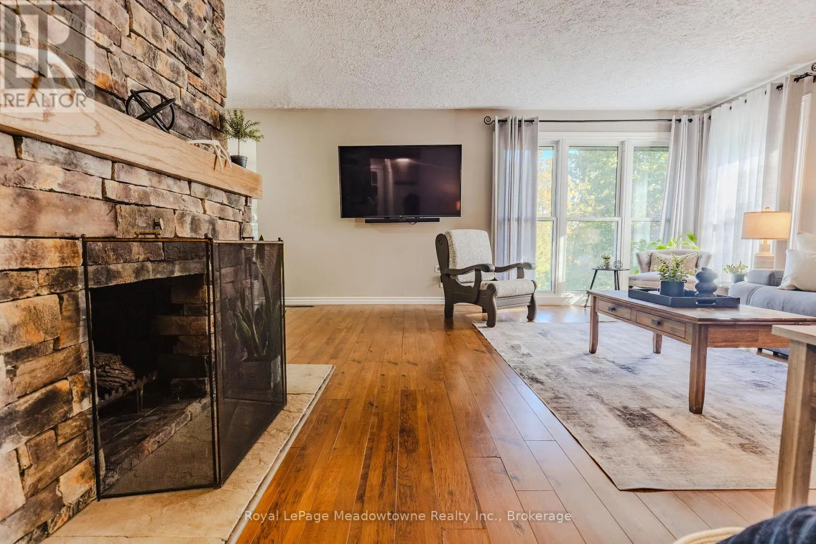 2632 LAKEFIELD ROAD