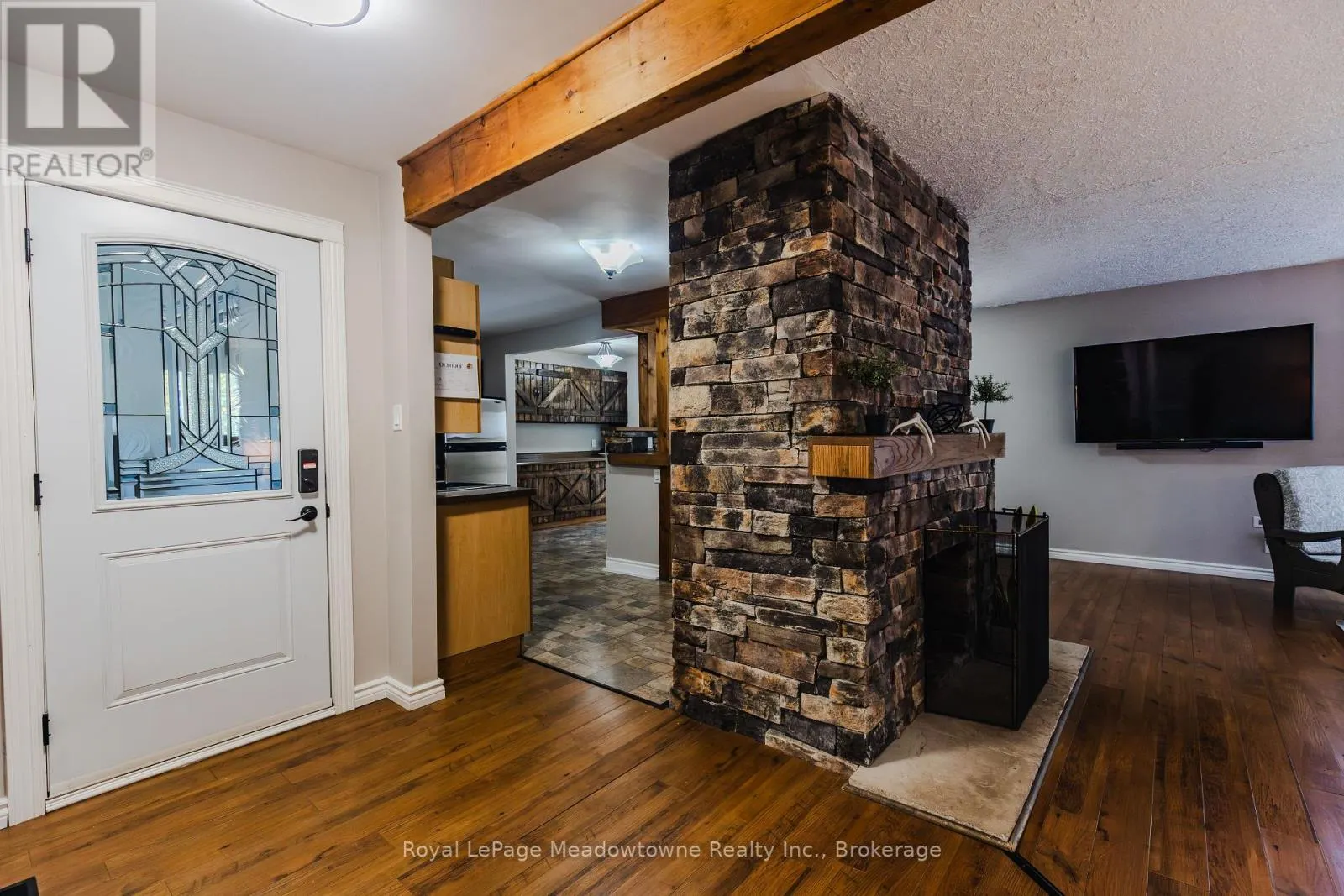 2632 LAKEFIELD ROAD