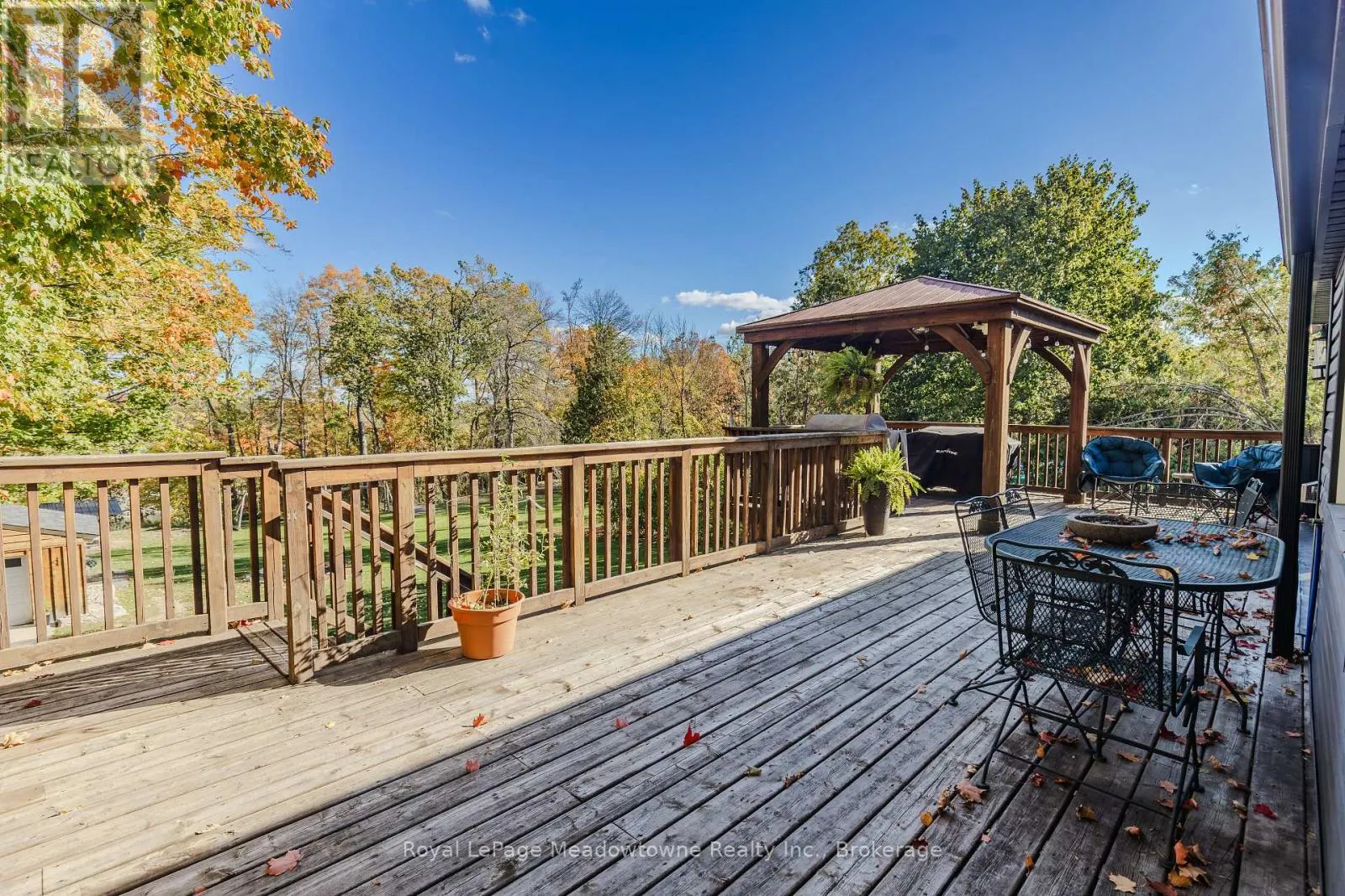 2632 LAKEFIELD ROAD