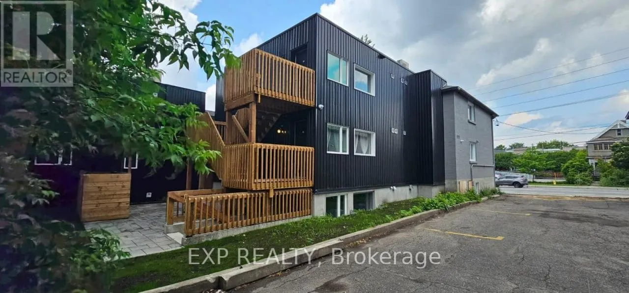 102 - 216 MCARTHUR AVENUE