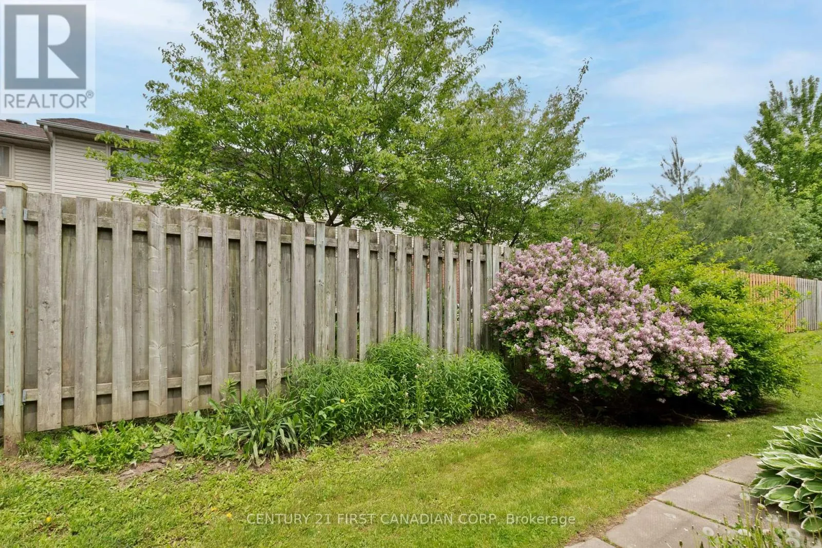 49 - 217 MARTINET AVENUE, #49