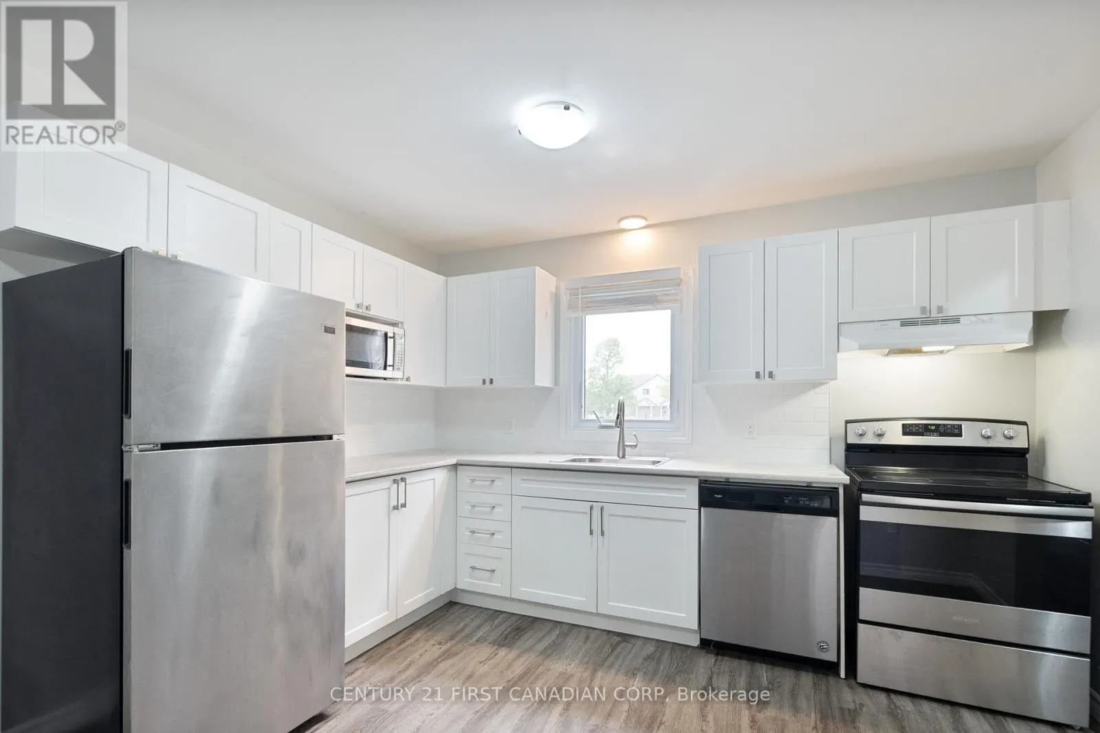 49 - 217 MARTINET AVENUE, #49