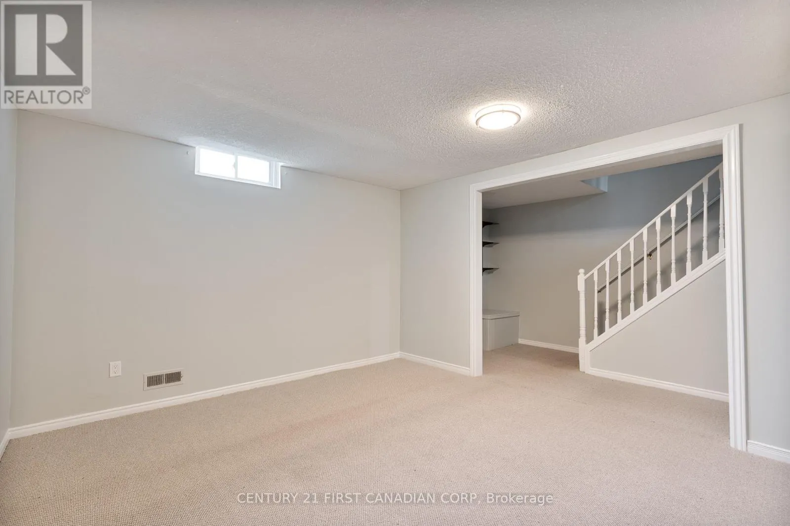 49 - 217 MARTINET AVENUE, #49