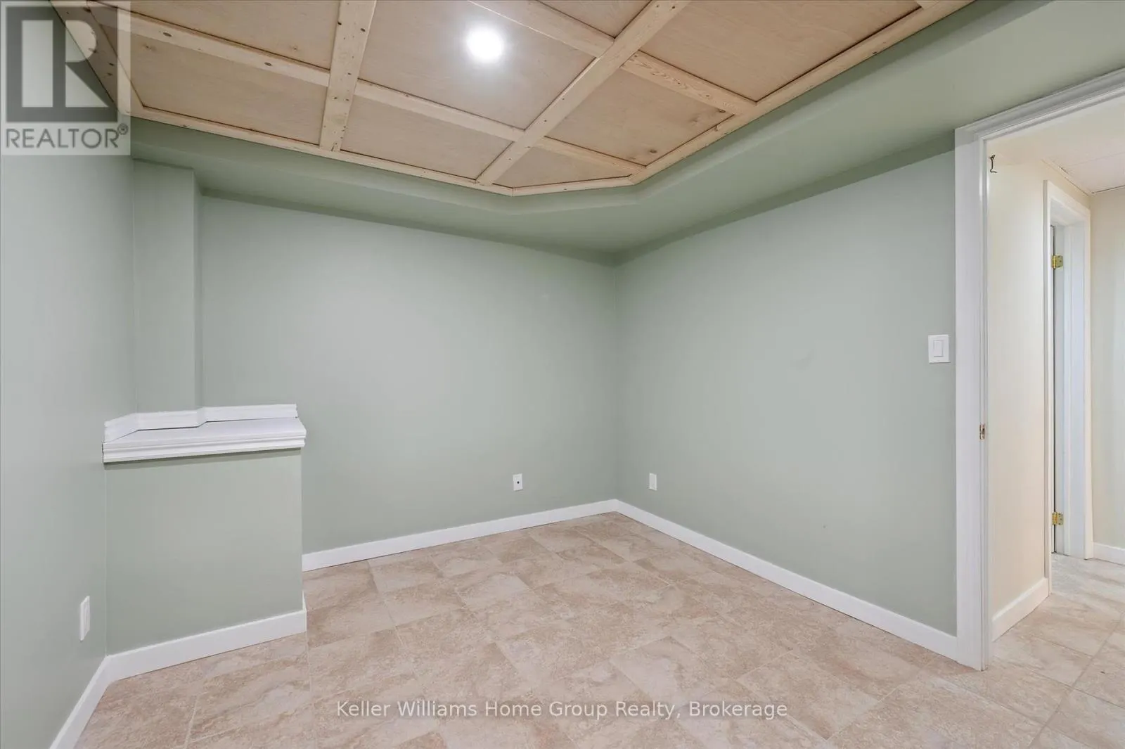 765 WOODHILL DRIVE