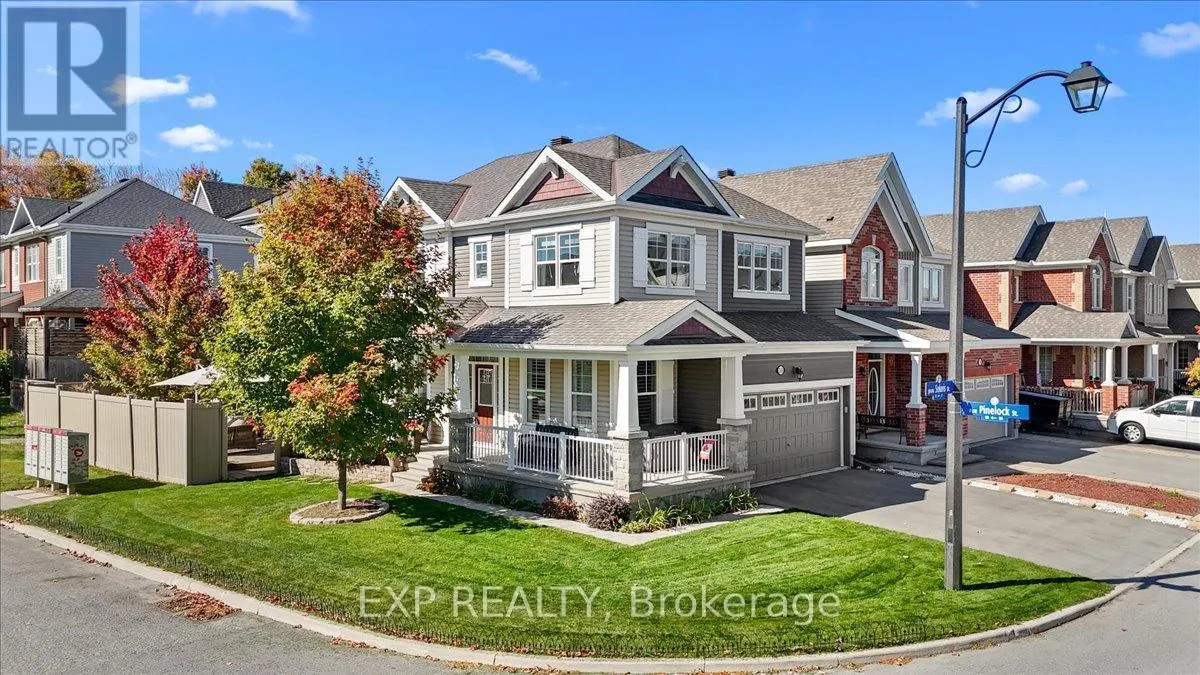 33 SOLARIS DRIVE
