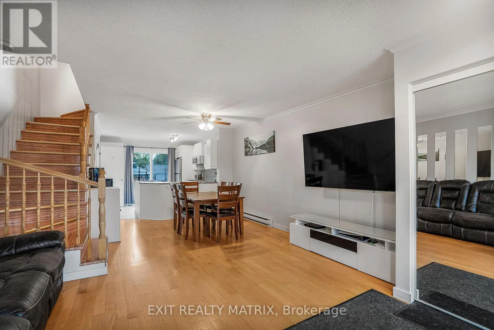 712 NELSON STREET W