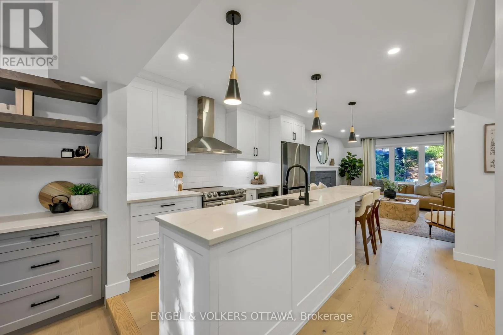 22 HARVARD AVENUE
