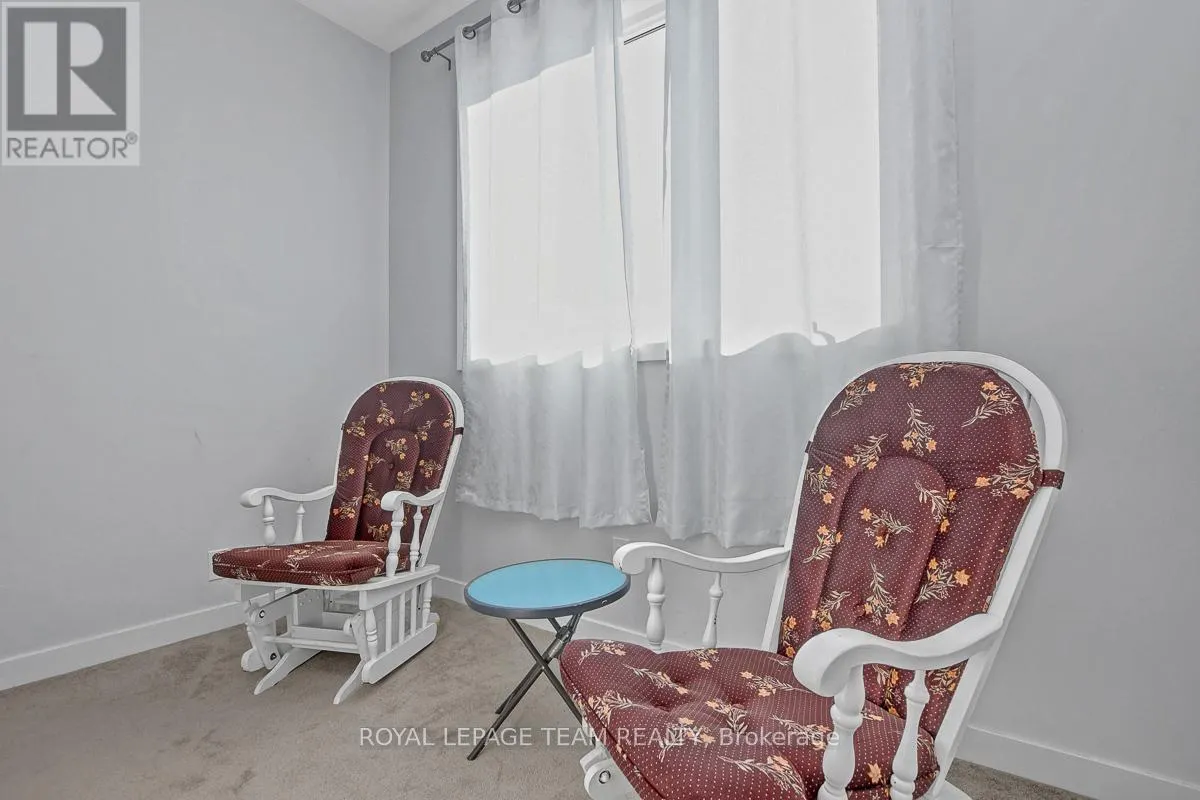 163 YEARLING CIRCLE