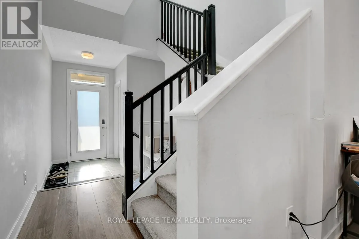 163 YEARLING CIRCLE
