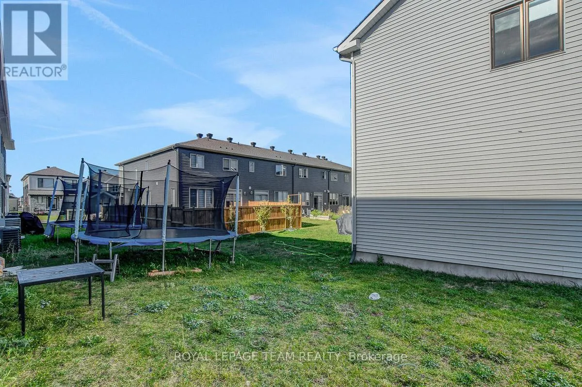 163 YEARLING CIRCLE