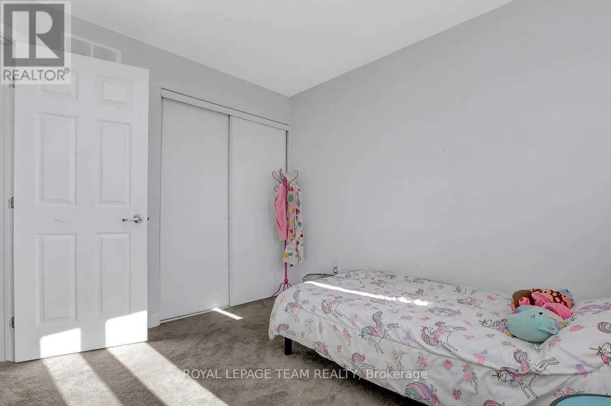 163 YEARLING CIRCLE