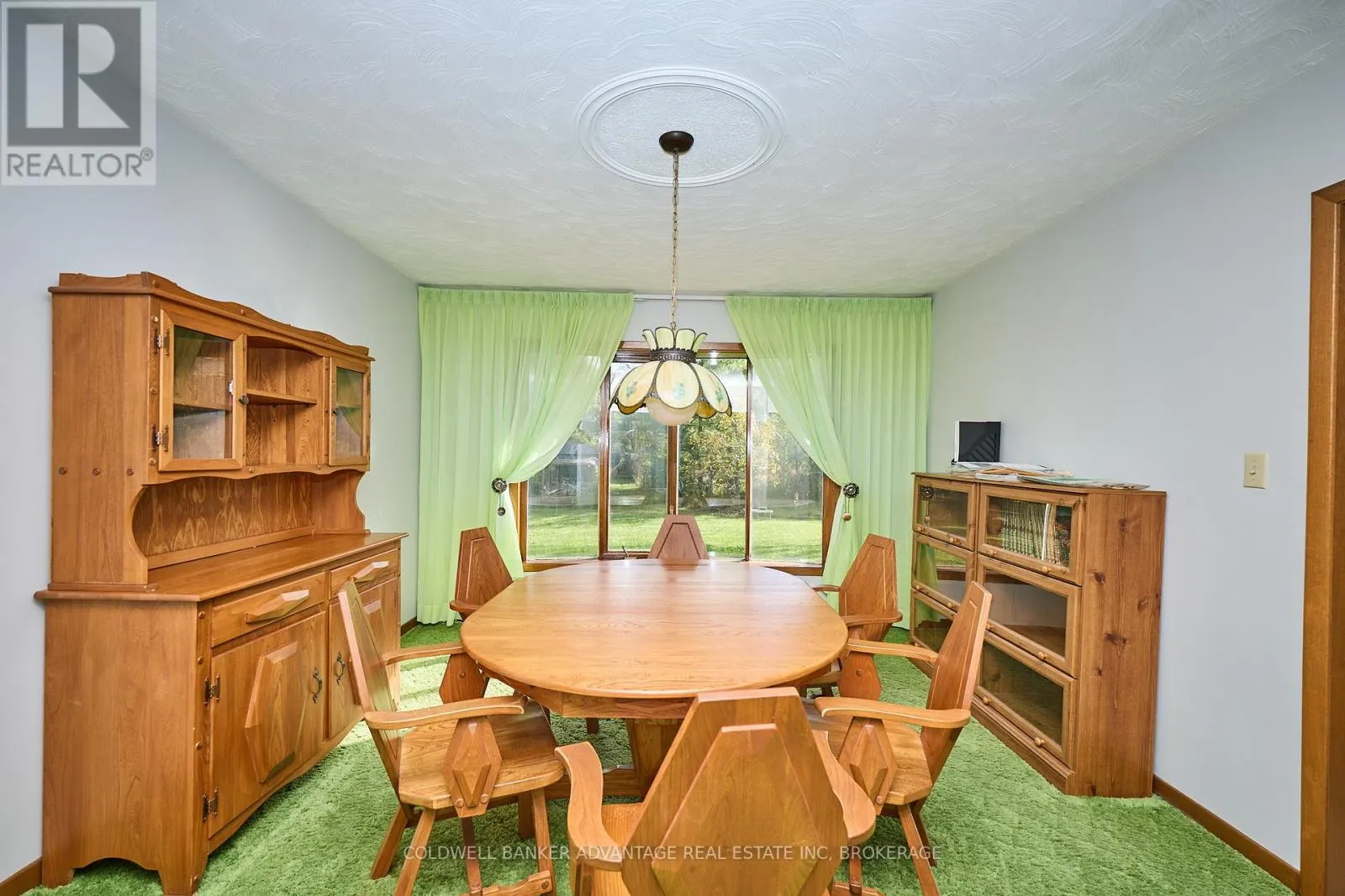 925 CARL ROAD