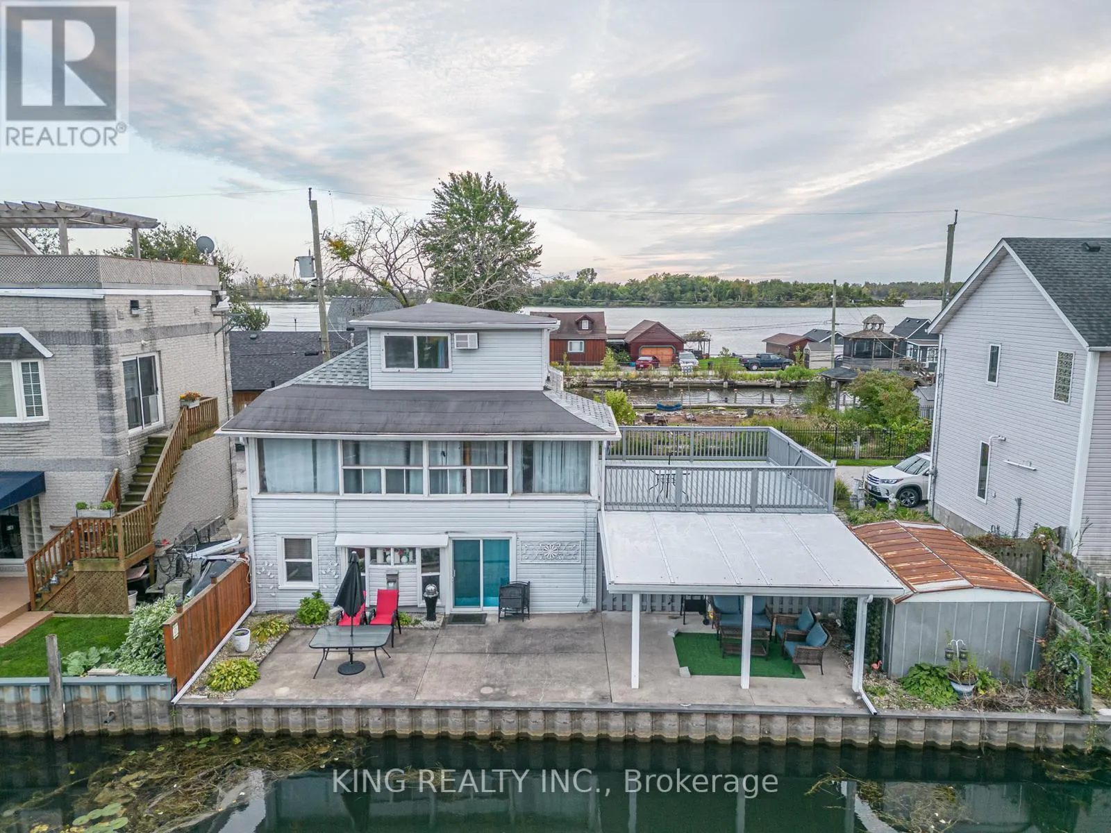 42 WAHNETA AVENUE