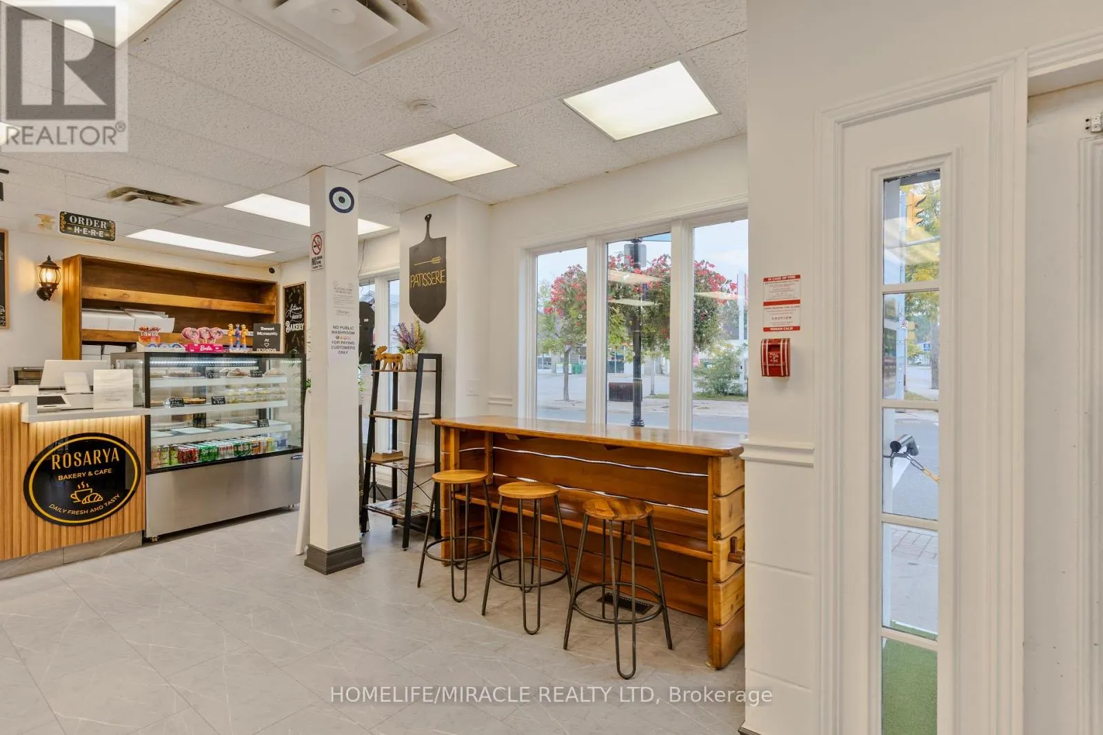 123 KING STREET W