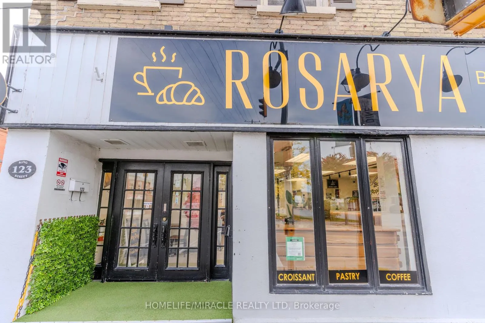 123 KING STREET W