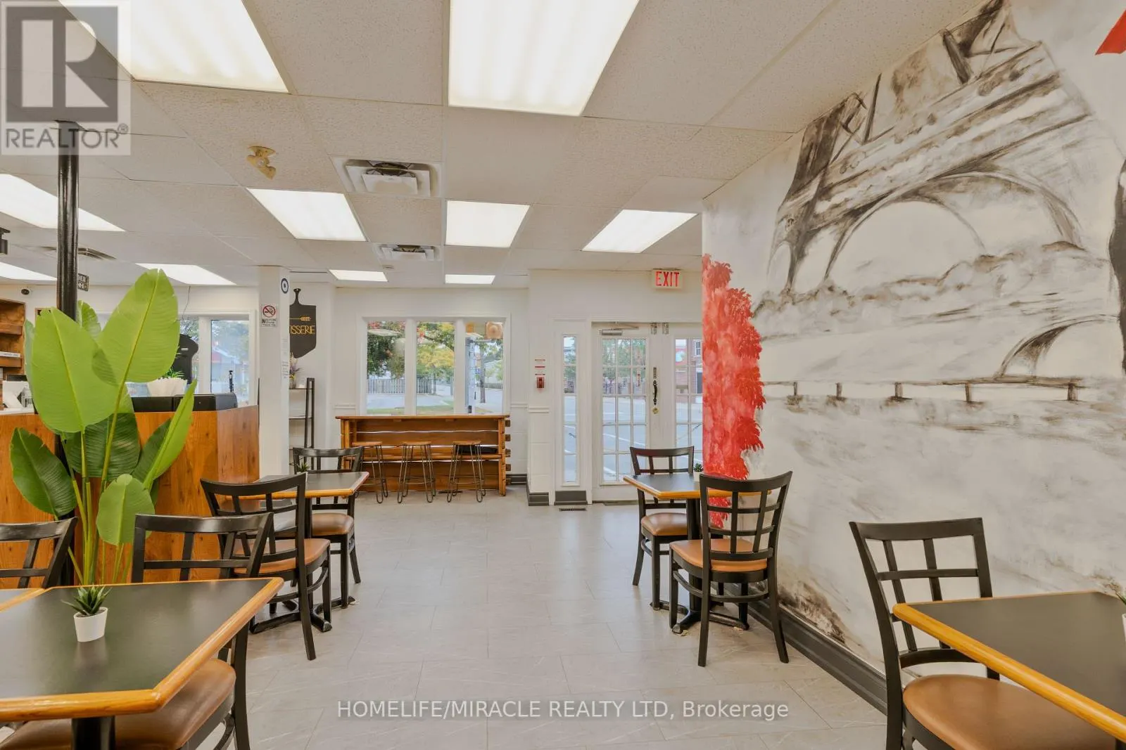 123 KING STREET W