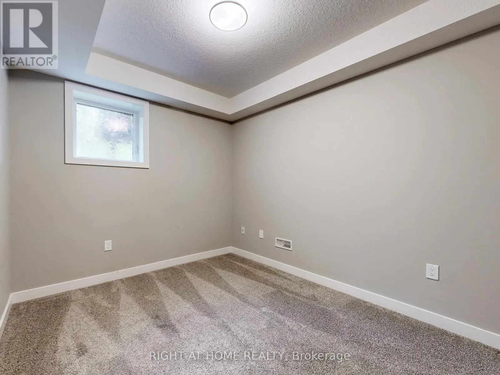 07 - 83 BEECHWOOD AVENUE