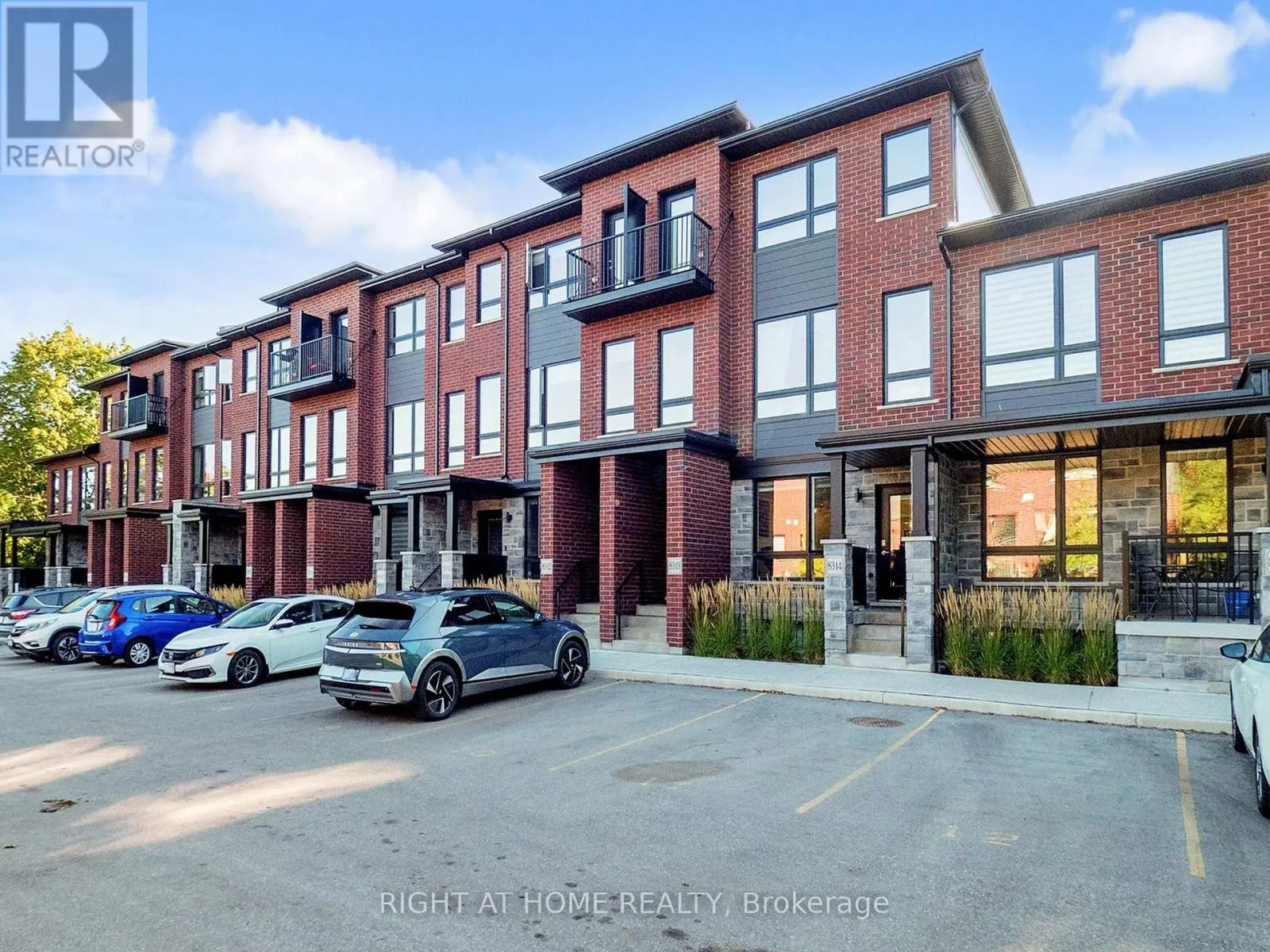 07 - 83 BEECHWOOD AVENUE