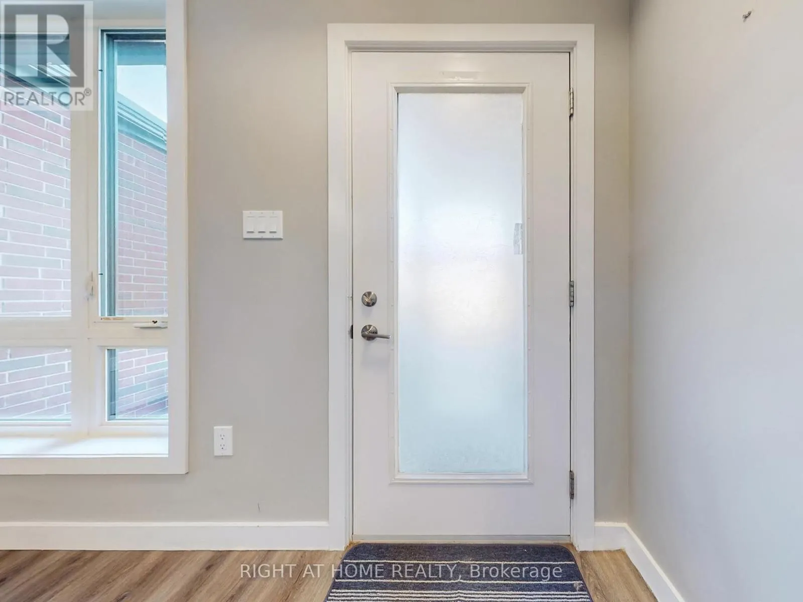 07 - 83 BEECHWOOD AVENUE