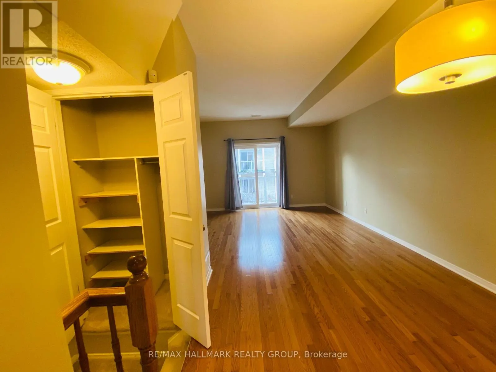 338 LONDON TERRACE