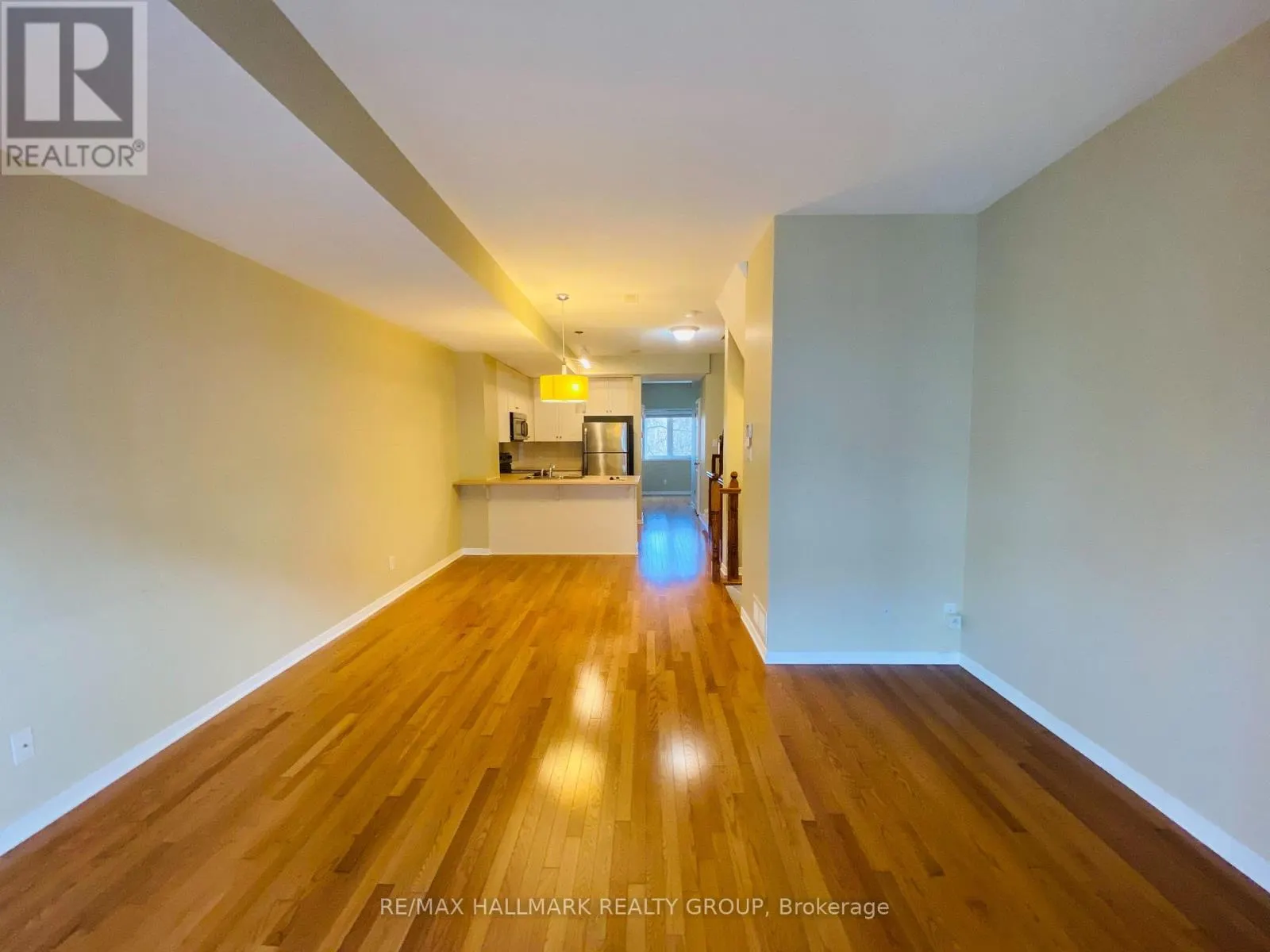 338 LONDON TERRACE