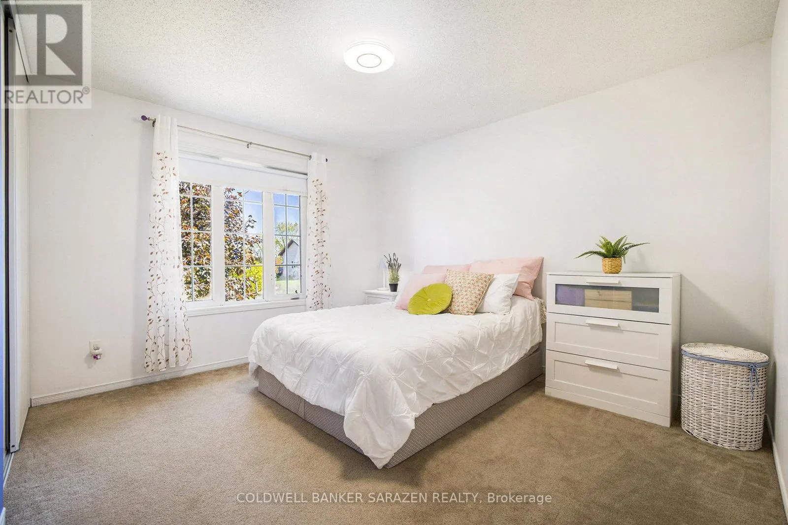 129 RILEY CRESCENT